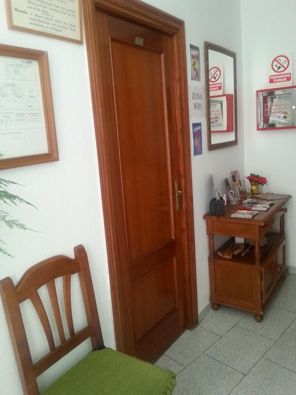 Pension Ciudad Navarro Ramos Гранада Екстериор снимка